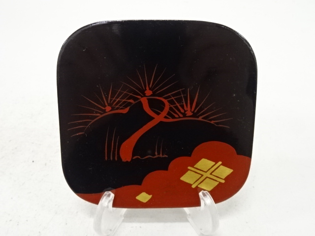 Lacquerware